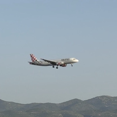 EC-NTL Airbus A320 Volotea, BIO → LECN, 23 Jun 2026, photographed by WarLobster