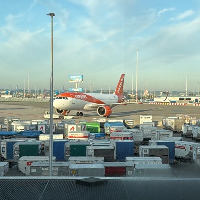 OE-LSW Airbus A320neo easyJet, AMS, 2 Oct 2026, photographed by Tiger Tiger Tiger
