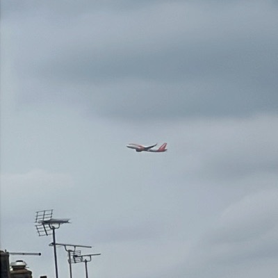 G-EJCA Airbus A320 easyJet, LGW → FNC, 27 Sept 2026, photographed by F-16 sharp eye